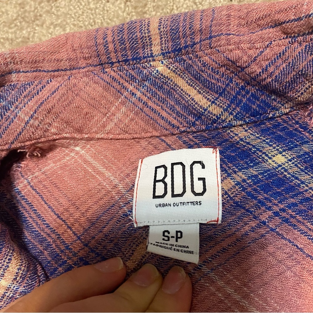 {Urban Outfitters | BDG} Keanu Flannel Button-Down Shirt~ Size Small - Picture 8 of 16